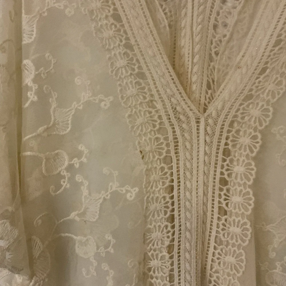 CUPIO Ivory Boho Lace Crochet Butterfly Appliqué Fairy Whimsy Top Blouse SZ S - Picture 4 of 10